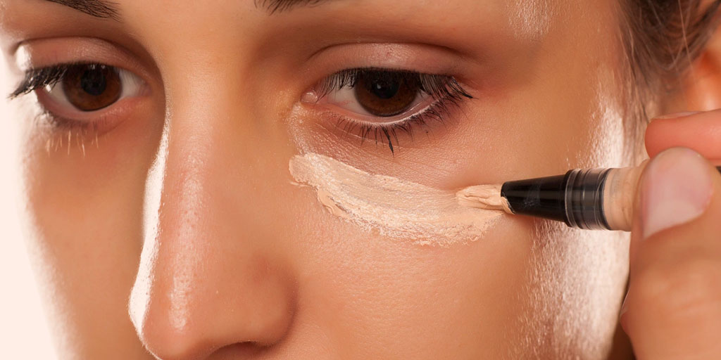 How To Use Concealer For Dark Circles And Best Makeup Look how to use