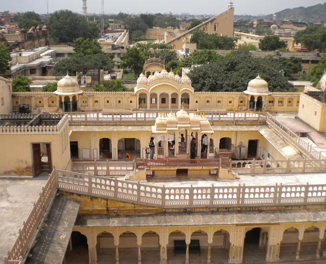 interesting facts of hawa mahal in jaipur INSIDE 