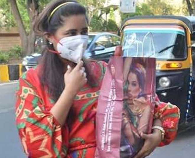 rashami desai in summer dress