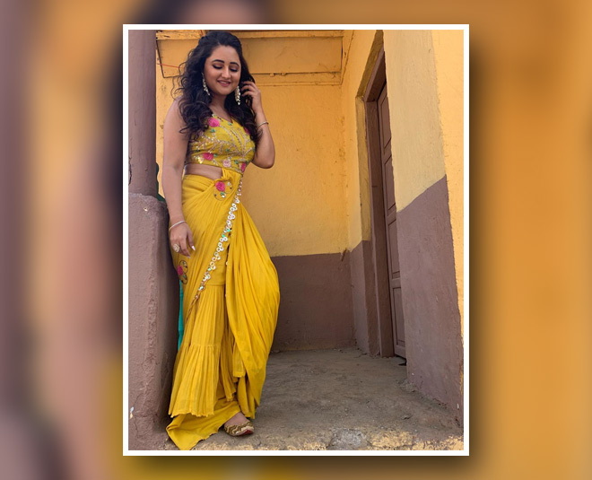 Latest Looks Of Rashmi Desai Popular Tv Actress and bigg boss 13