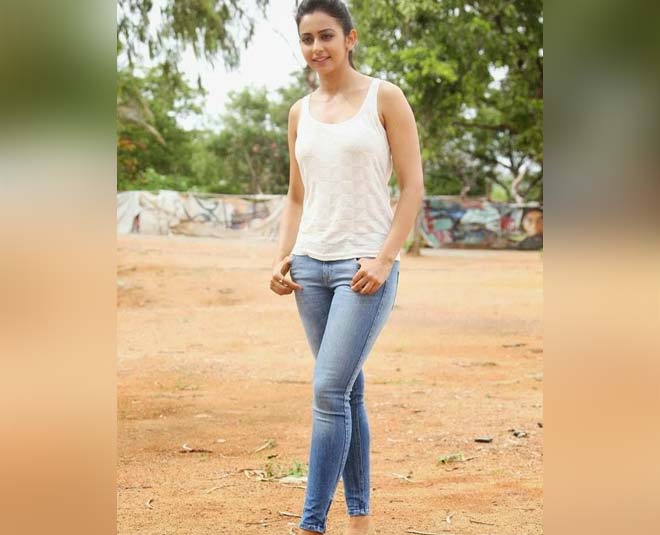 slim look in jeans Inside