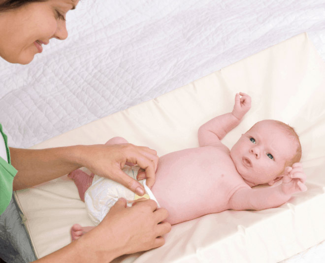 your child is allergic to diapers gets rashes inside 
