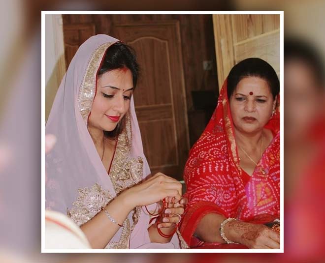 celebs with their mom divyanka
