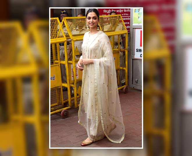 Matching Matching] Sonam Kapoor VS Deepika Padukone In Chikankari Anarkali  Suit With Long Sleeves: Who Wore It Better?