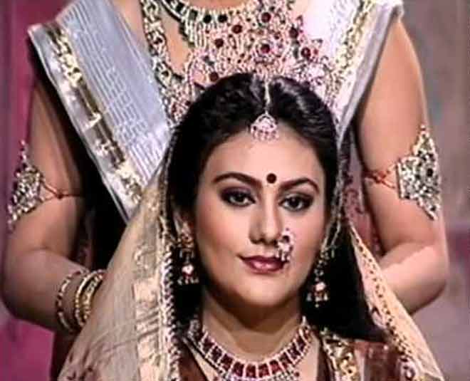 दीपिका चिखलिया- dipika chikhlia as sita