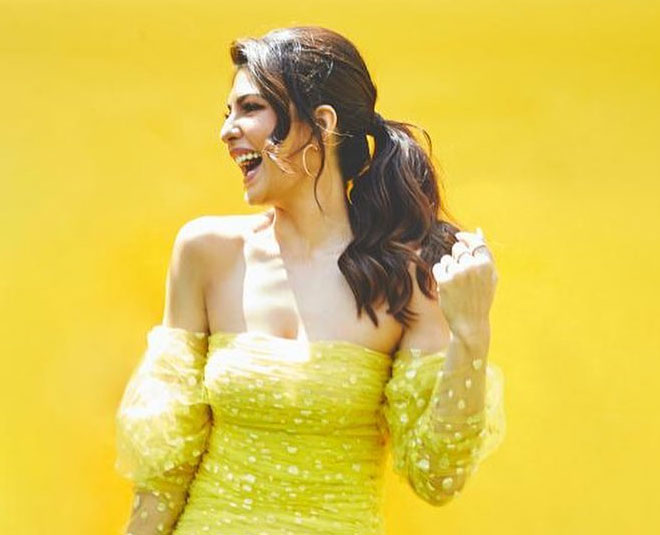 jacqueline Fernandez hairstyles inside 