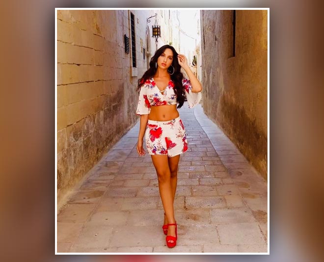 nora fatehi short dress look inside 