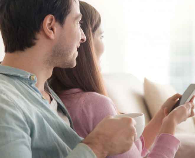 partner who doesnt trust you INSIDE