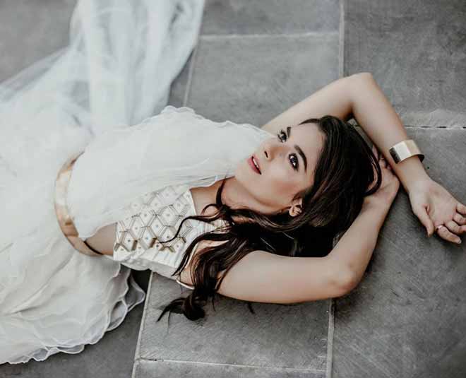 pooja gor white lehenga