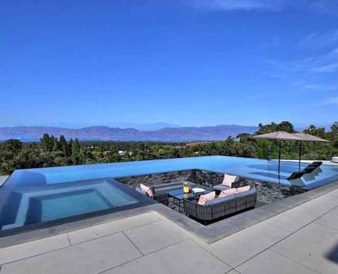 priyanka chopra los angeles home swimming pool