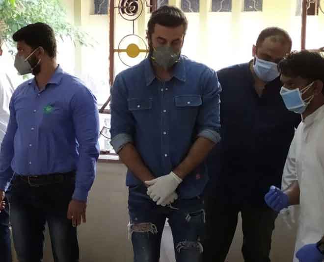 ranbir kapoor jeans rishi kapoor funeral