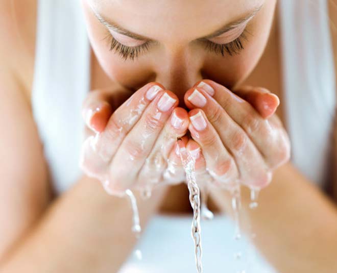 benefits-of-washing-face-with-cold-water-on-the-web-today