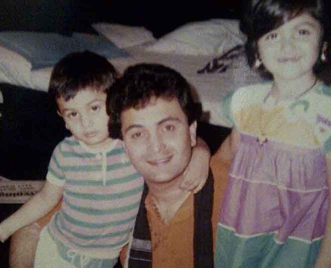 बचपन की तस्वीेरें rishi kapoor neetu singh riddhima kapoor INSIDE