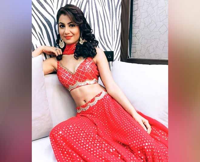 Kumkum Bhagya Fame Tv Actress Sriti Jha Beautiful Pictures In Hindi