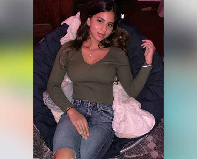 सुहाना खान को पसंद है फुटबॉल- suhana khan casual outing