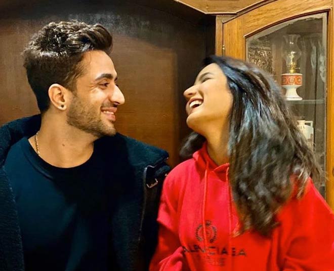 Jasmine Bhasin, Aly Goni Are An Inseparable Couple & These Bigg Boss 14