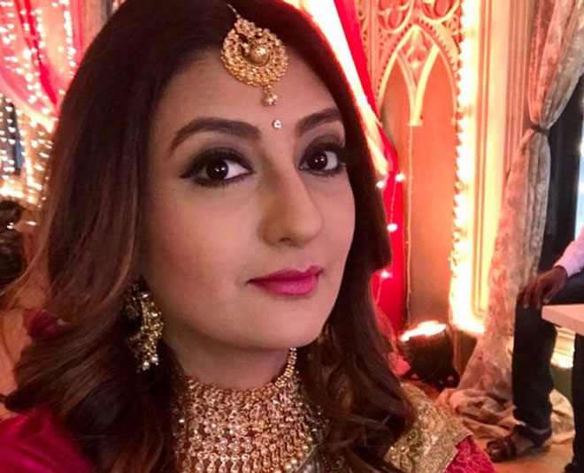 juhi parmar glowing skin INSIDE 