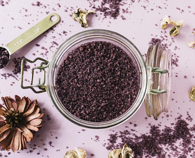 kirti kulhari body scrub inside 