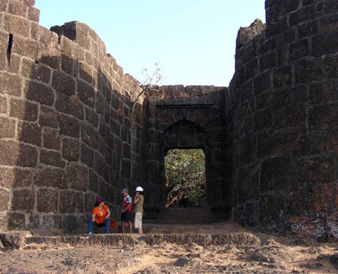 places to visit in diveagar maharashtra bankot fort inside 