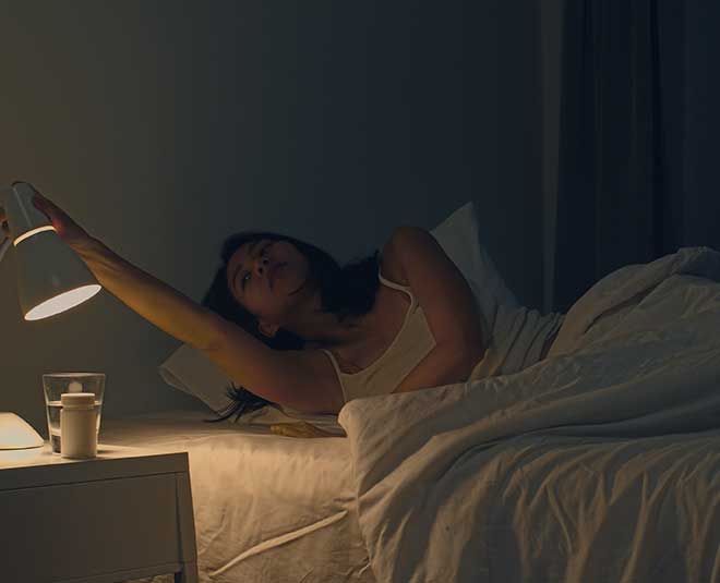 Sleeping While Turning The Lights On In Night Can Be Harmful In Hindi
