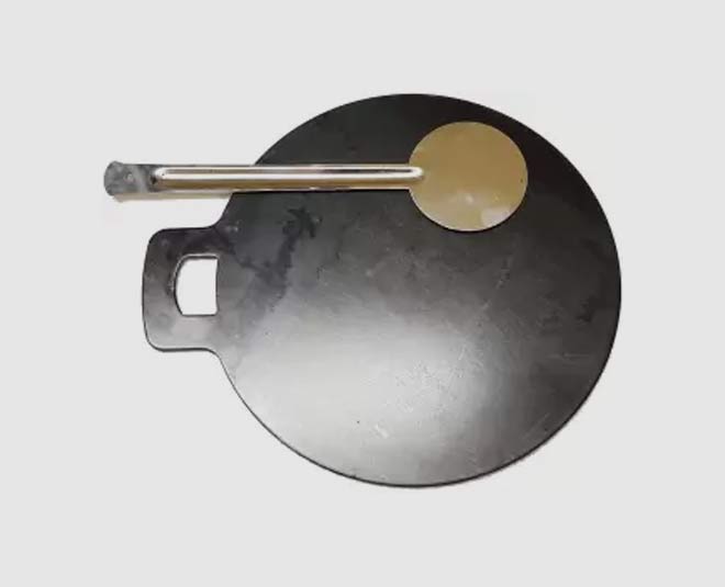 tips for making dosa on iron pan inside 