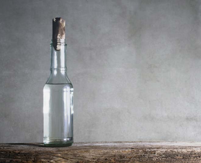 vinegar to clean black tiles inside 