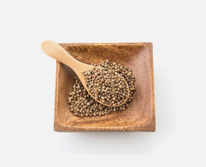 धनिया के बीज Coriander seeds for skin inside