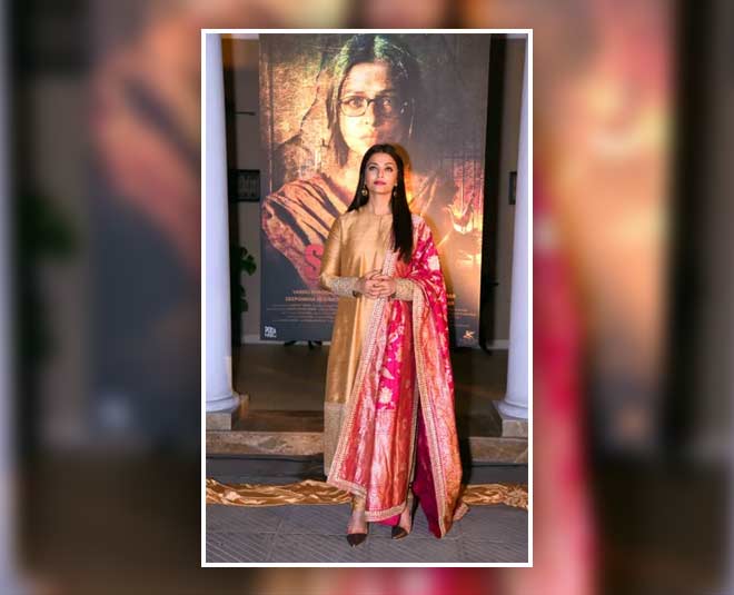Aishwarya Rai Bachchan in Rohit Bal's Layered Anarkali Suit – Lady India