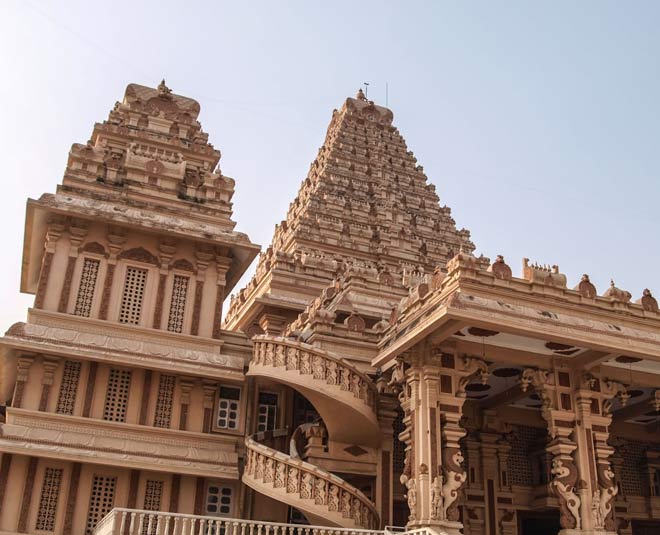 When Travelling To Delhi, You Can't Miss Visiting These Temples ...