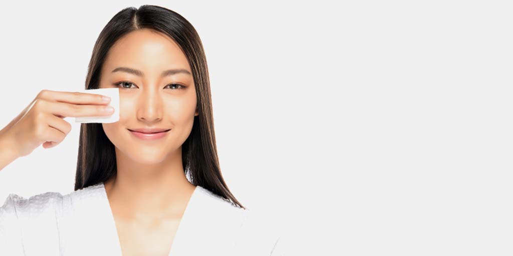 Know The Ways You Are Using Face Wipes Wrong In Hindi