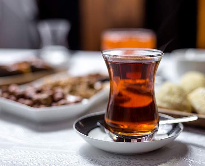 green tea or black tea ()