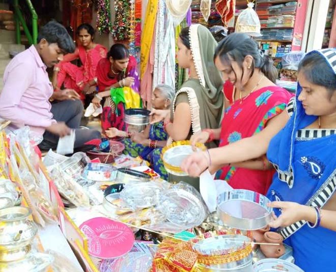 karwa chauth shopping markets in delhi inside 