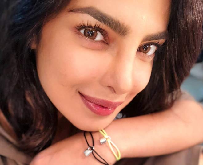 प्रियंका चोपड़ा priyanka chopra inside