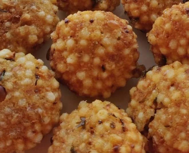 Navratri Special: Enjoy These 3 Sabudana Snacks As You Fast | HerZindagi