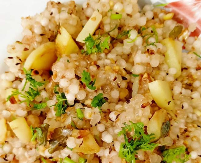 sabudana khichdi at night