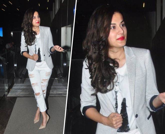 Here Is Your Guide To Carrying White Jeans Like Bollywood Divas