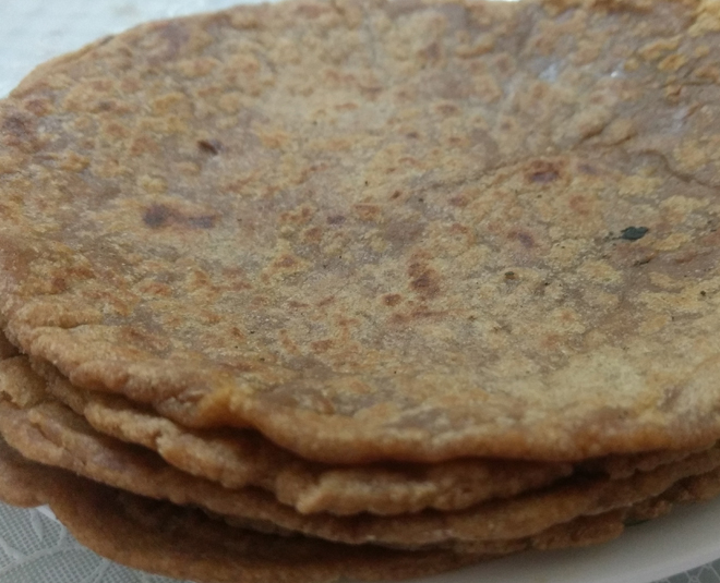 सिंघाडे का आटा singade ki roti for navratri inside