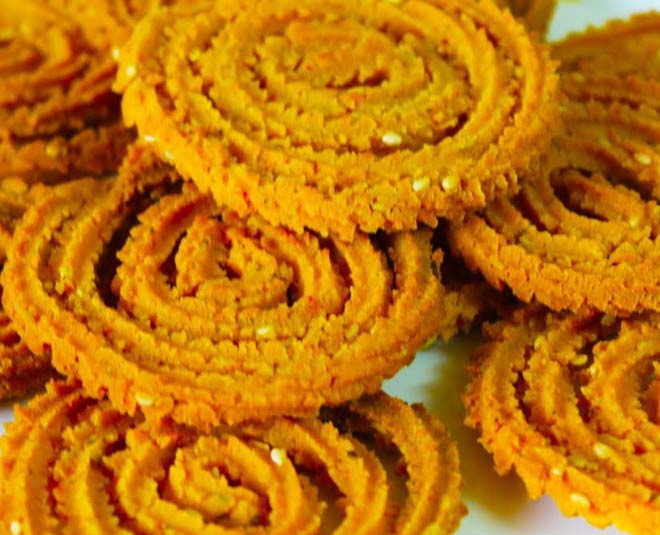 snacks that offer taste and health benefits chakali inside 