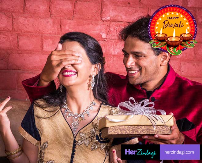 Diwali Gift Ideas 2023: 5 Presents To Give Your Spouse | HerZindagi