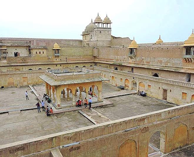 tourist places to visit pushkar in rajasthan man mahal inside 