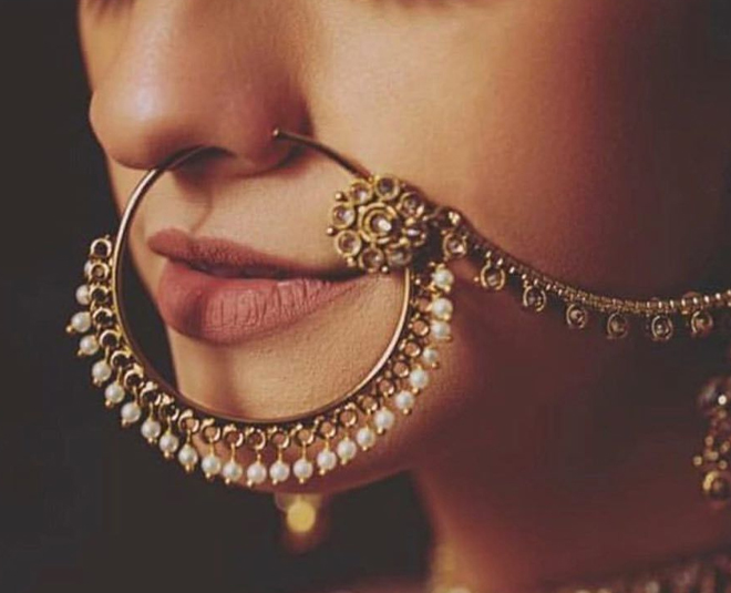 Nose ring design hot sale for round face