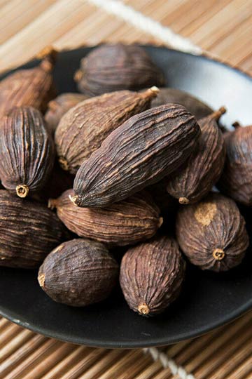 Black Cardamom Can Help You Score Flawless Skin And More HerZindagi