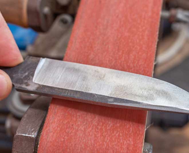 How  to  Sharpen  Kitchen  Knives