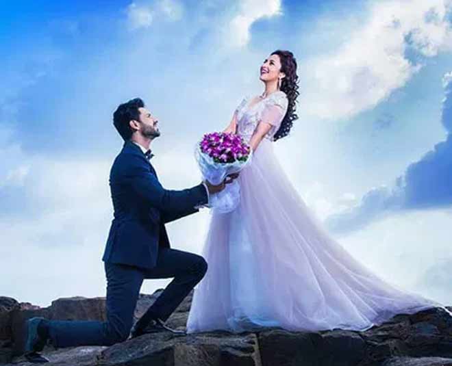 20+ Best Pre Wedding Dress Ideas | Best Pre Wedding Photographer Delhi