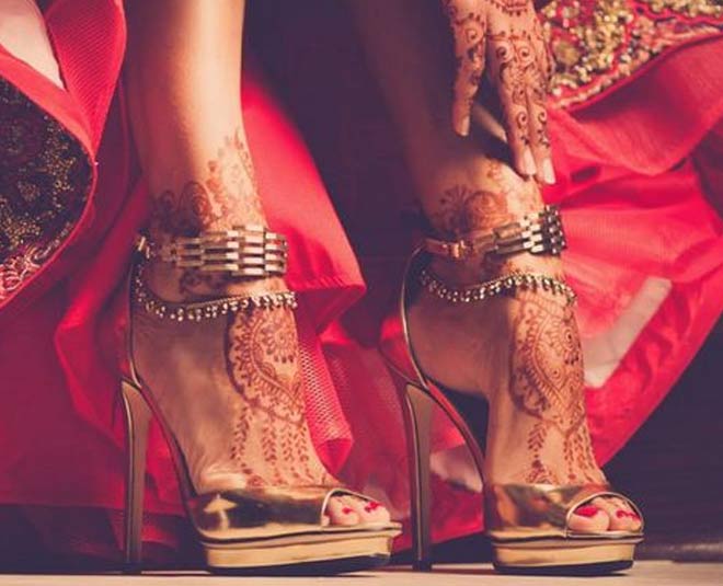 Zubeida Wedges | Golden Royal Bridal Footwear from India – aroundalways