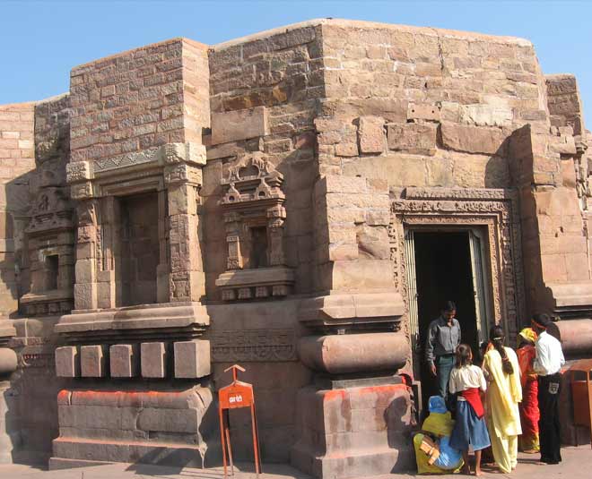 bihar oldest and famous temples inside 