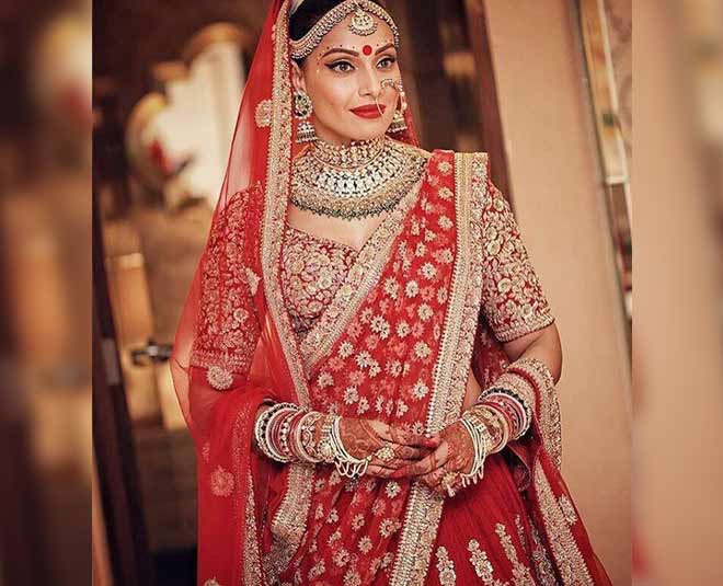 बिपाशा बासु- bipasha basu bindi