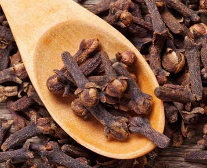 Benefits Of Burning Cloves Or Laung At Home According To Vastu Expert