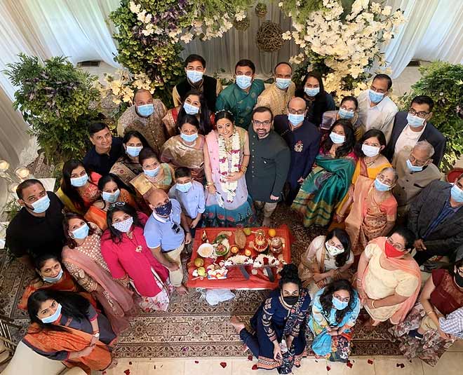 corona and wedding ()