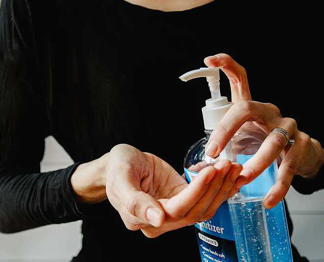 corona and wedding ()